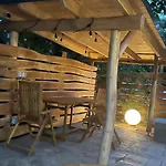 Πανσιόν Kapri Vendeghaz Badacsonytomaj